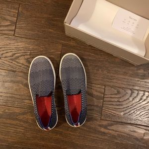 Rothy‘s navy pattern sneakers